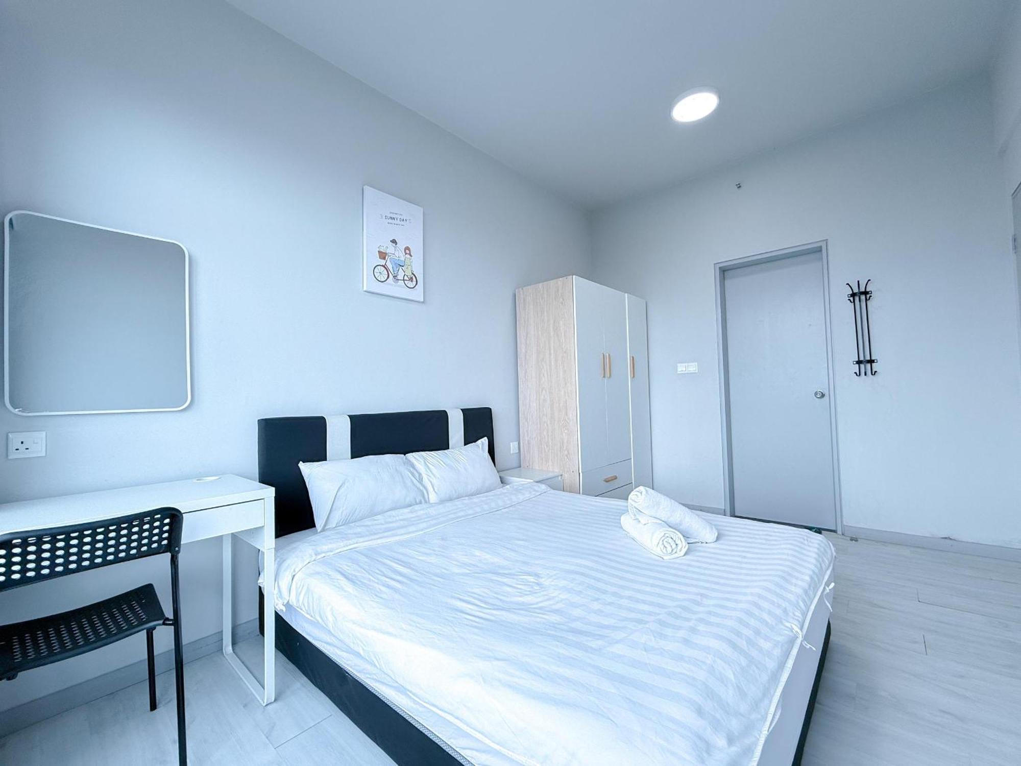 Vv Homestay Jesselton Quay Surla Sabah Mall Kk 亚庇贵赴行馆 Kota Kinabalu Exterior photo